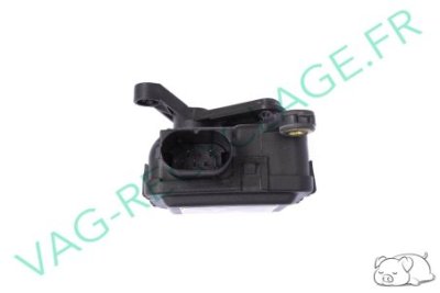 Moteur volet central ventilation 4B1820511C pour Audi A6 C5 Bosch 0132801129 - Image 3