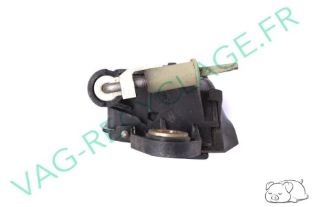 Poignée de porte extérieure arrière gauche Audi 80 B4 Audi A4 B5 8A0839205 Noire - Image 4