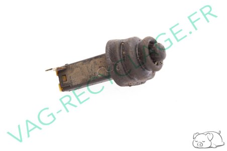 Contacteur de porte 8D0947561 Audi A4 B5 - Image 3