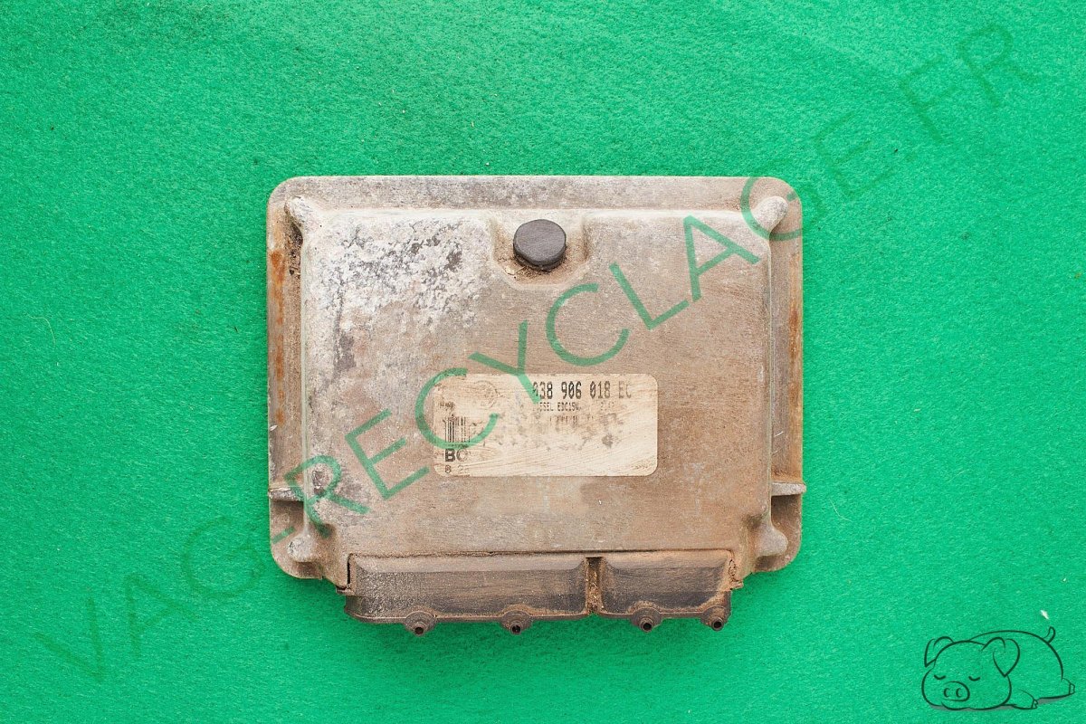 Calculateur moteur Bosch 0281001914 038906018EC Seat Cordoba 2 Seat Ibiza 2 - Image 1