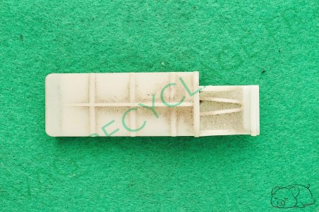 Equerre de fixation du cache sous le volant 1J1858219A Bora Golf 4 New Beetle - Image 1