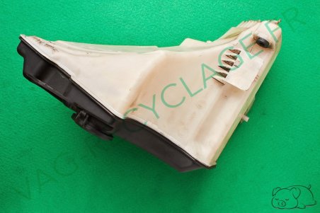 Réservoir lave-glace 61677008057 Bmw Z4 Roadster E85 et Bmw Z4 Coupé E86 - Image 2