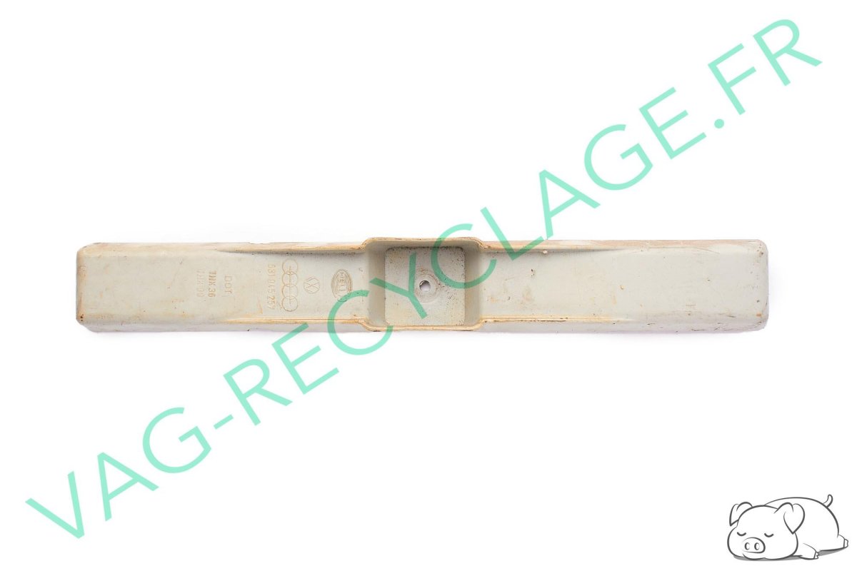 Cache platine feu arrière Hella 531945257 pour Scirocco 1 1974-1981 - Image 1