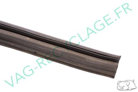 Joint de porte avant droit 191867365C Golf 2 et Jetta 2 - Image 2