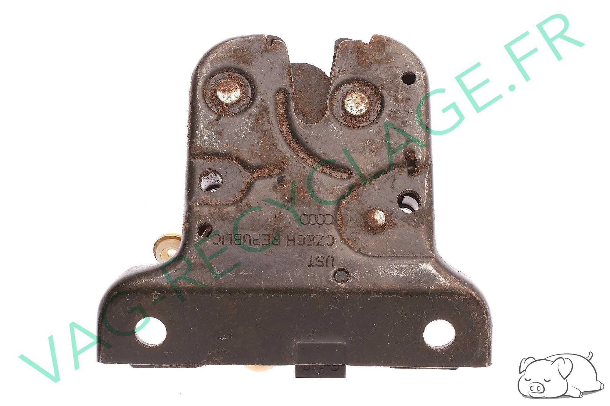 Serrure de coffre 8L0827505M pour Audi A3 8L