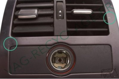 Grille ventilation centrale arrière 4B1820902 Audi A6 C5 Audi Allroad C5 RS6 C5 - Image 1