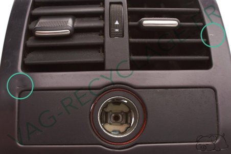 Grille ventilation centrale arrière 4B1820902 Audi A6 C5 Audi Allroad C5 RS6 C5 - Image 2