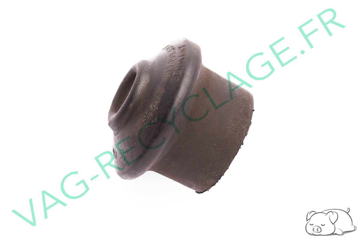 Silent bloc caoutchouc support moteur avant 811199339B Passat 1 B1 Passat 2 B2 - Image 1