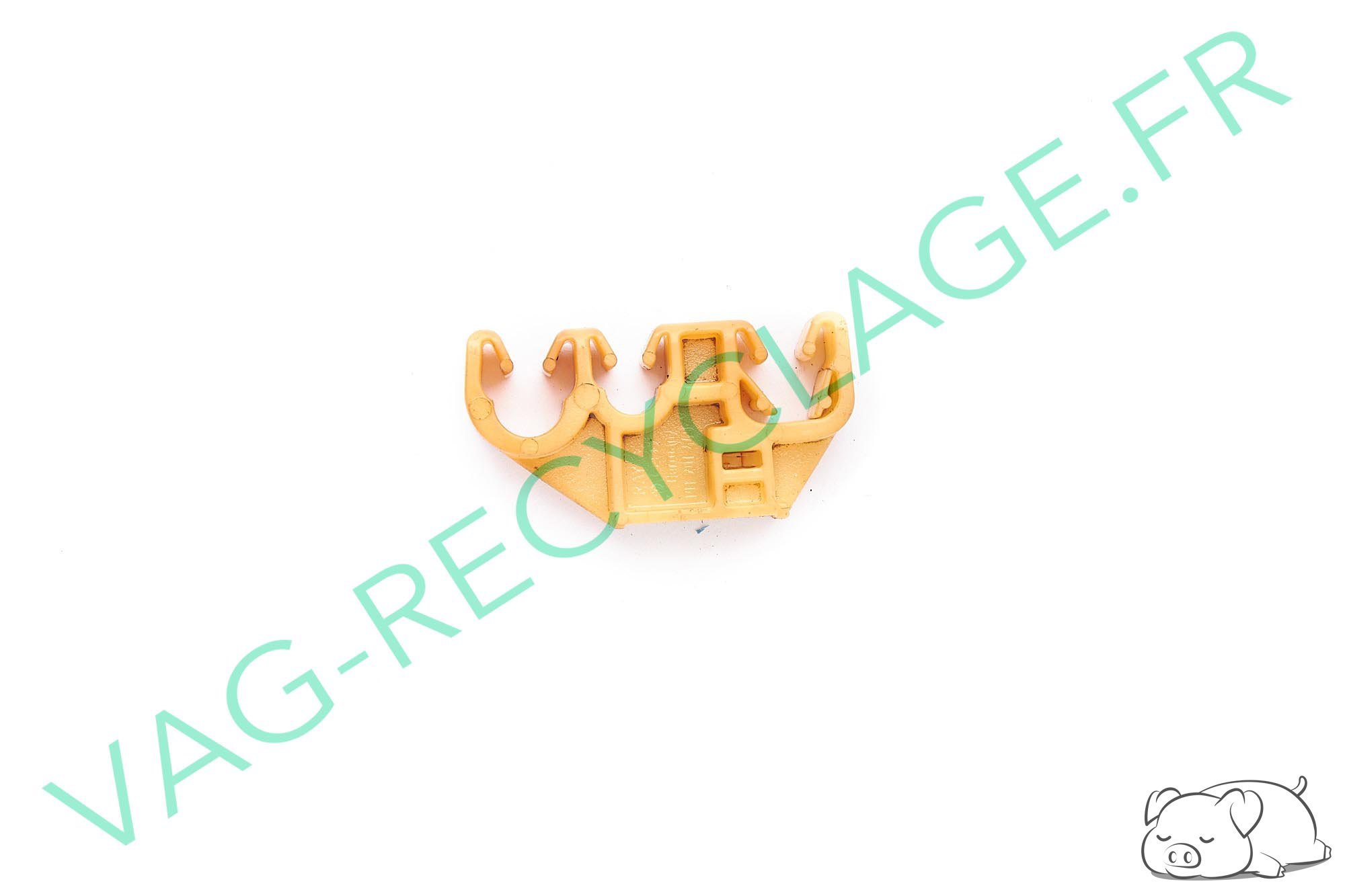 Clips fixation durite carburant 191201449A Golf 2 Jetta 2 Corrado - Image 1