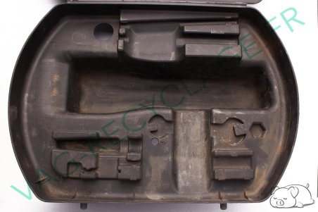 Boite à outils et cric Polo3 6n 6n2 6N0012115A vide - Image 3