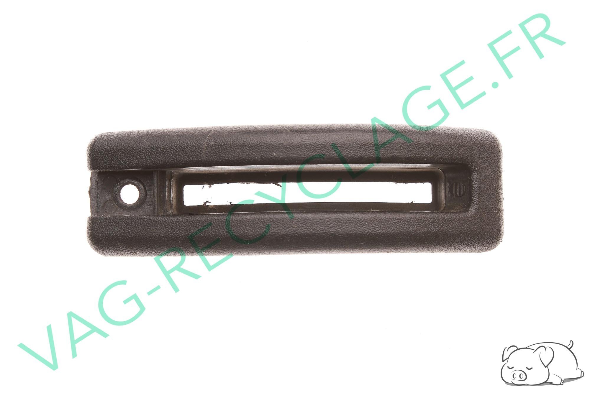 Cache levier de siège avant Corrado Golf 1 Cab Golf 3 Polo 3 165881607 - Image 1