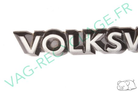 Logo coffre "Volkswagen" 321853685C Golf 1 Cab Golf 2 Polo 2 Scirocco 2 - Image 3