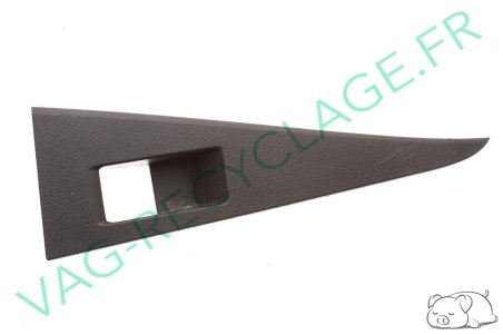 Cache bouton vitre électrique arrière gauche 1P0867227A pour Seat Leon 2 - Image 1