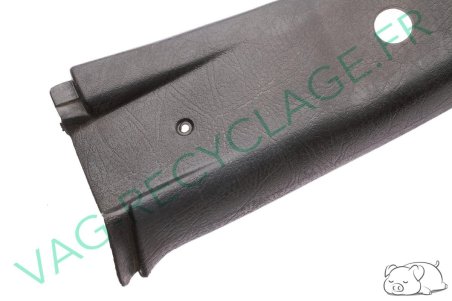 Cache montant portes 191867286C milieu haut coté droit Golf 2 (2 portes) - Image 4