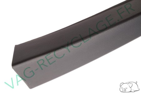 Cache montant portes 167853301 milieu extérieur coté gauche pour Jetta 2 - Image 3