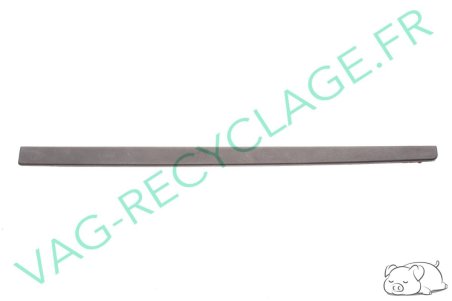 Cache inférieur droit guide toit ouvrant 8D0877794 pour Audi A3 8L Audi A4 B5 - Image 1