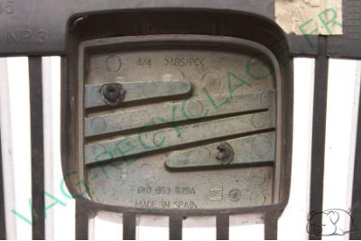 Calandre 6K0853654D pour Seat Cordoba et Seat Ibiza 2 de 1999 à 2002 - Image 4