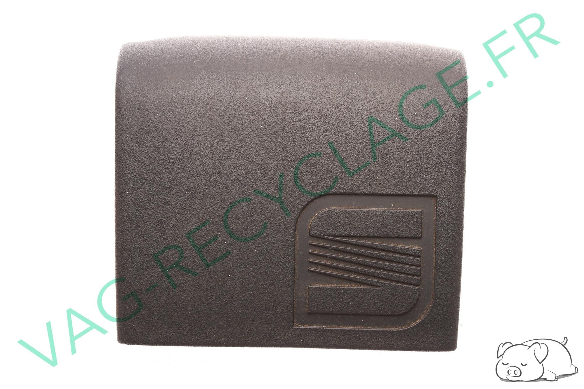 Cache klaxon centre volant 1L0419669A pour Seat Toledo 1991 à 1999 - Image 1