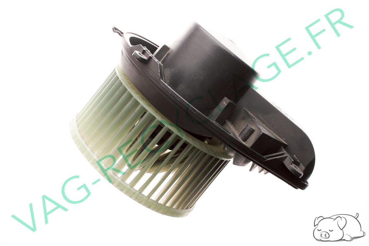 Moteur de ventilation 8D1820021 pour Audi A4 B5 et Audi RS4 B5 - Image 1