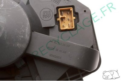 Moteur de ventilation 8D1820021 pour Audi A4 B5 et Audi RS4 B5 - Image 4