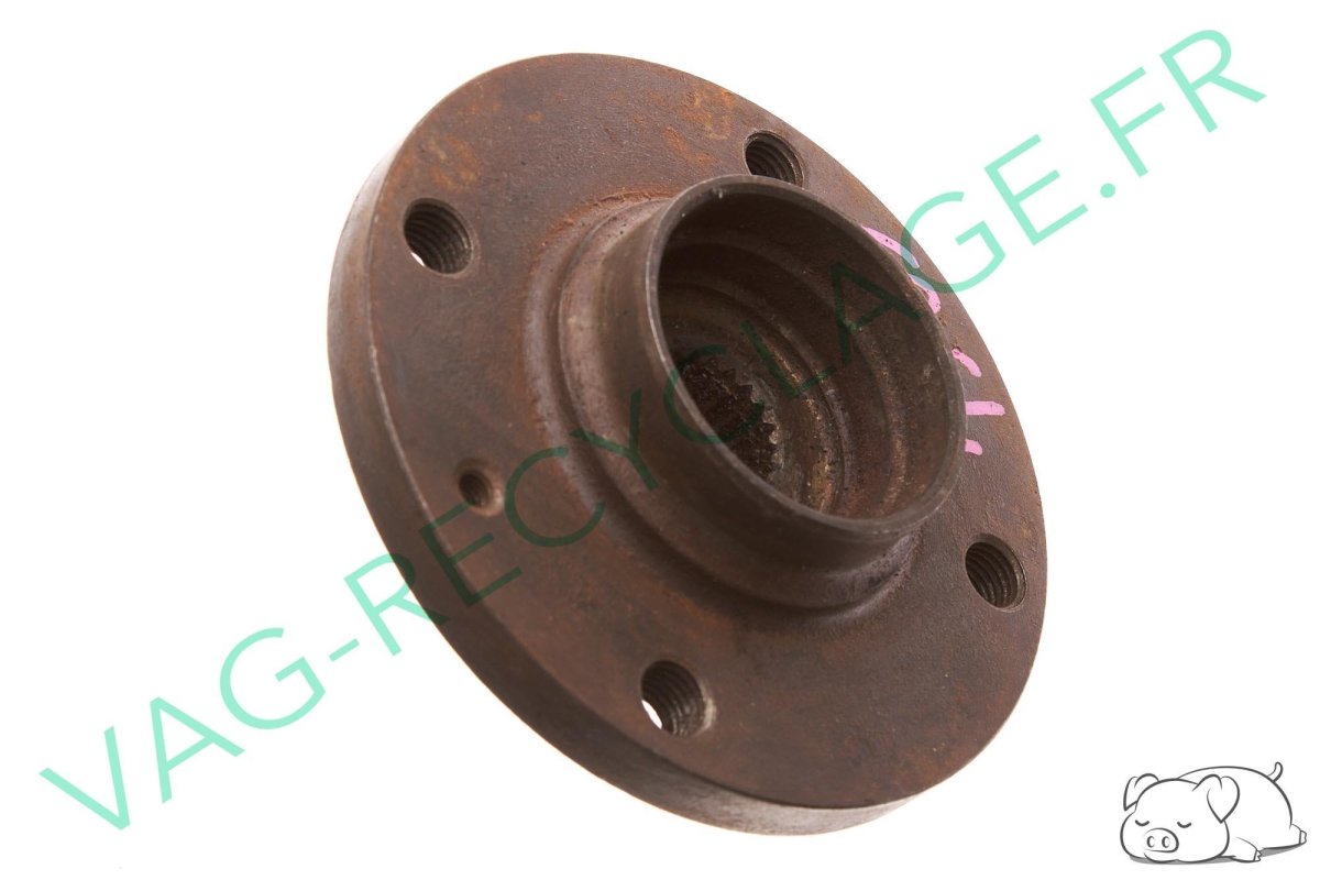Moyeu de roue avant 175407615 Golf 1 Jetta 1 Scirocco 1 et 2 (moyen) - Image 1