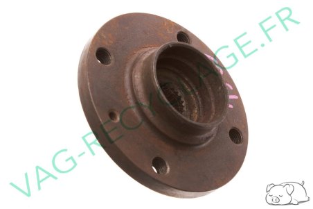 Moyeu de roue avant 175407615 Golf 1 Jetta 1 Scirocco 1 et 2 (moyen) - Image 1