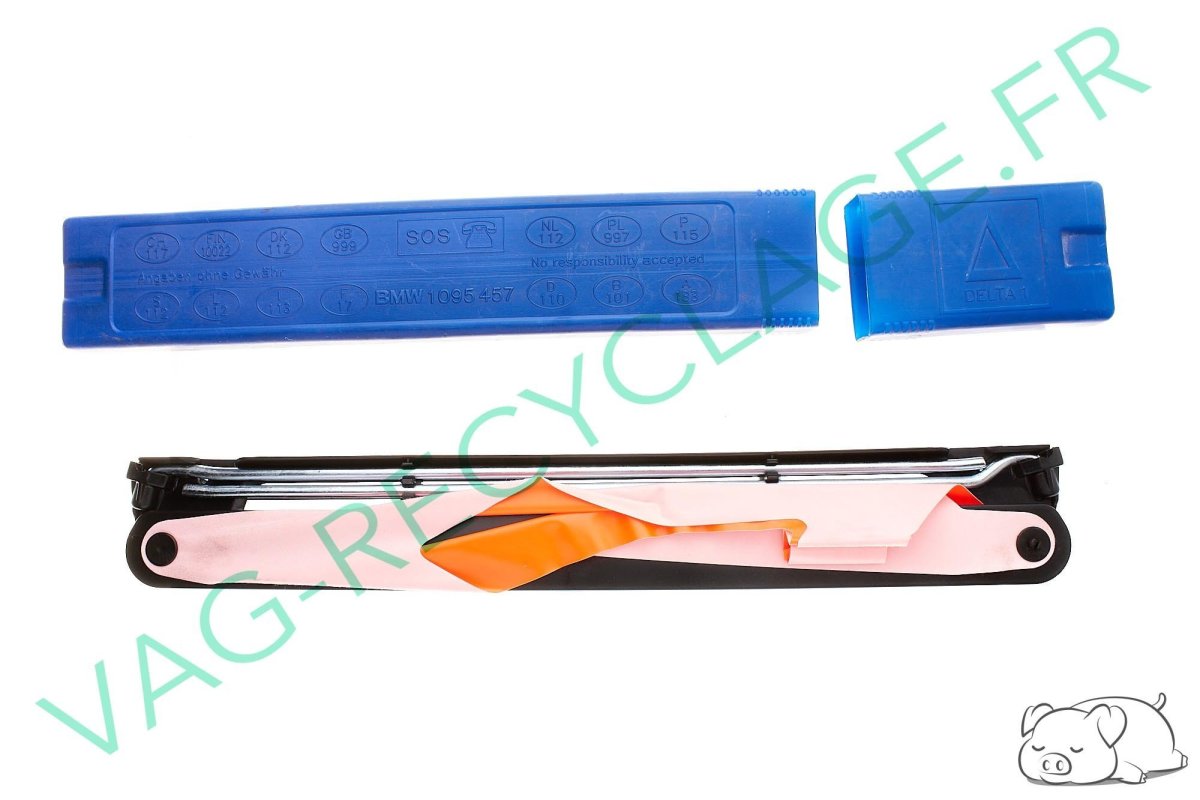Triangle de signalisation 1095457 Bmw Z4 Roadster E85 et Bmw Z4 Coupé E86 - Image 1