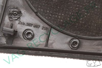 Grille de haut-parleur droit tableau de bord 357857210 Passat 3 et Passat 4 - Image 1