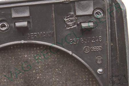 Grille de haut-parleur droit tableau de bord 357857210 Passat 3 et Passat 4 - Image 4