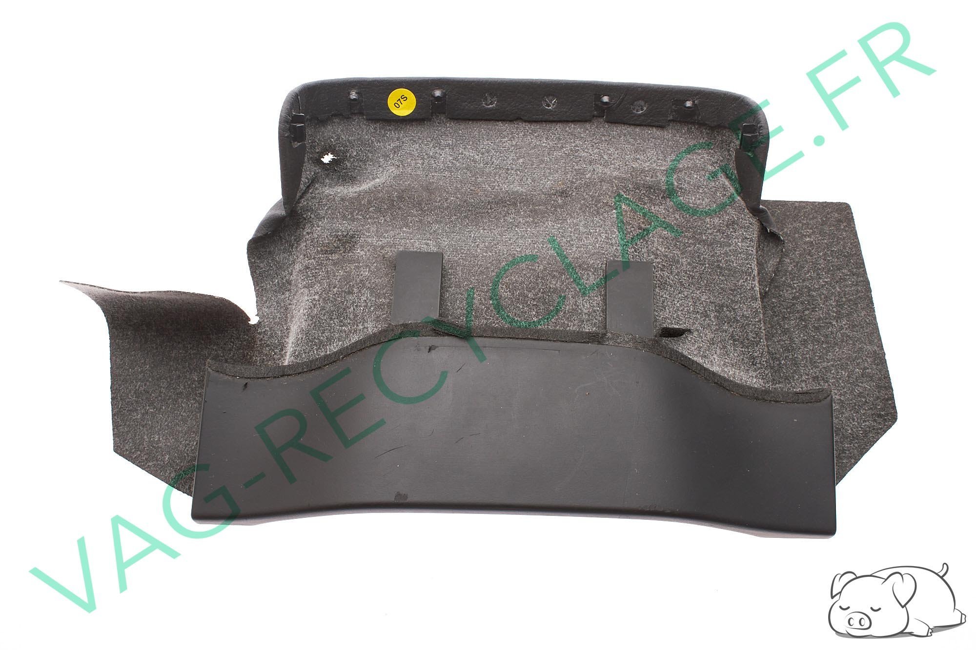 Cache et cuir dessus colonne de direction 8P1858345 Audi A3 8P Audi RS3 8P - Image 1