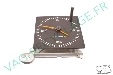Horloge / montre 811919201 dans le compteur pour Audi 80 B2 et Audi Coupé GT - Image 3
