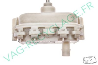 Soupape fermeture centralisée trappe à essence 8D0862153 pour Audi A4 B5 - Image 3