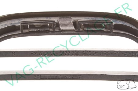 Haricot grille de calandre 51138122238 coté droit pour Bmw série 3 E36 - Image 3
