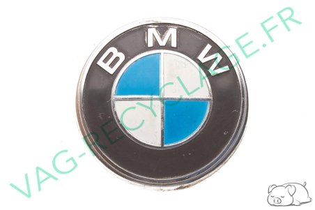 Logo emblème de coffre arrière BMW 51141813833 Bmw E9 E3 et Bmw série 5 E12  - Image 1
