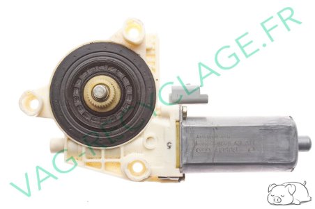 Moteur lève-vitre avant droit Bosch 0130822021 pour Peugeot 307 - Image 1
