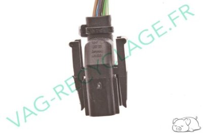 Boitier fiches plates 10 pôles 8D0972980 Audi A4 B5 Audi RS4 B5 A6 C4 A8 D2 - Image 1