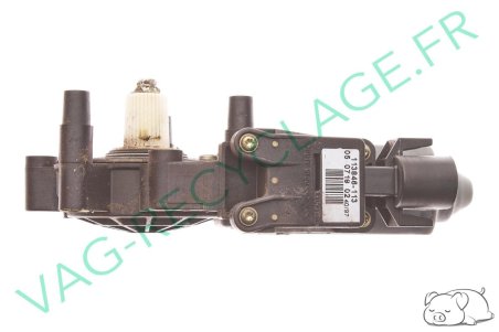 Moteur vitre électrique avant gauche 8D0959801D pour Audi A4 B5 1995 à 1997 - Image 3