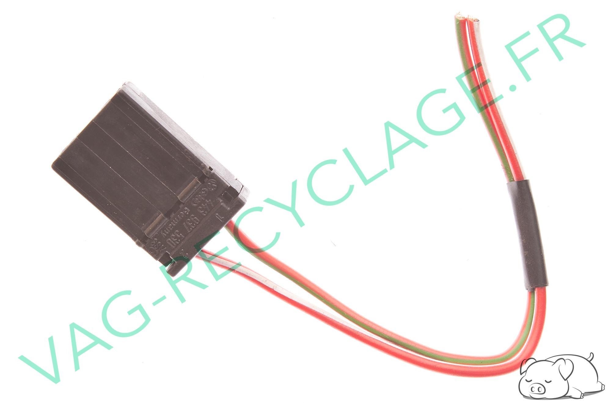 Porte fusible 443937530 noir Audi 80 B2 B3 B4 Audi A3 8L Audi A4 B5 A6 C4 - Image 1