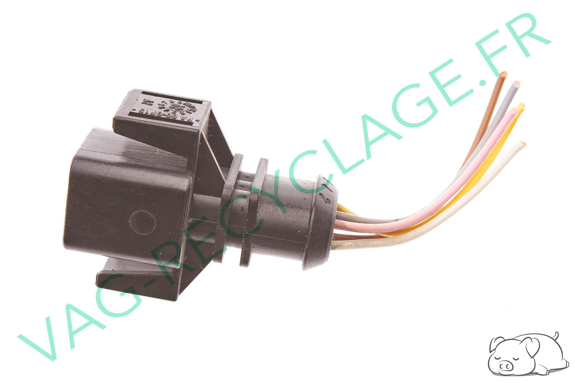 Boitier fiches plates 3A0973813 Audi A4 B5 A6 C5 Passat 5 Transporter T4 - Image 1