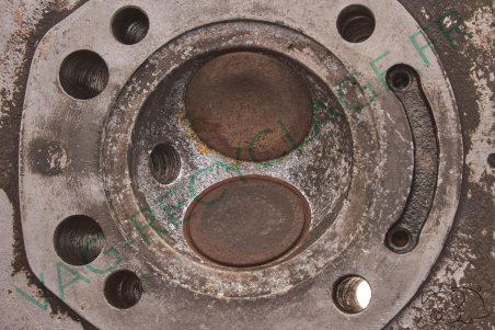 Culasse gauche pour Bmw 700 - Image 10