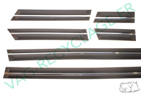 Baguettes protection latérale 9409624260 Peugeot 104 2 portes - Neuf - NOS - - Image 1