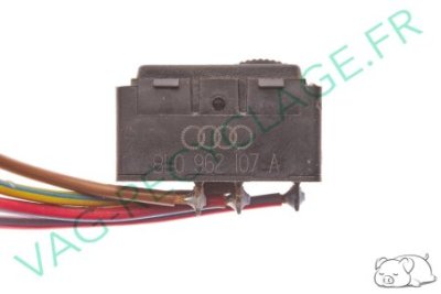 Bouton verrouillage fermeture centralisée 8L0962107A Audi A3 8L et Audi A4 B5 - Image 1