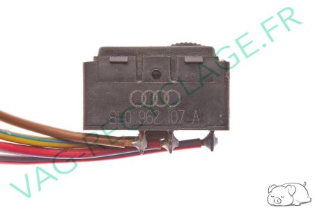 Bouton verrouillage fermeture centralisée 8L0962107A Audi A3 8L et Audi A4 B5 - Image 2