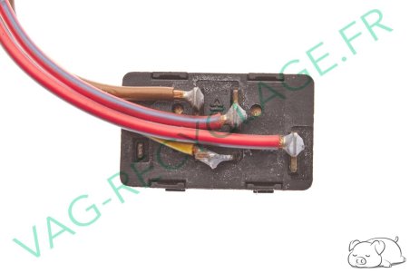 Bouton verrouillage fermeture centralisée 8L0962107A Audi A3 8L et Audi A4 B5 - Image 3