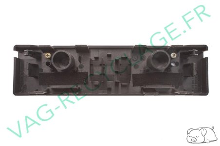 Cache emplacement autoradio 8D0035231 pour Audi A4 B5 Phase 2 et Audi RS4 B5 - Image 3