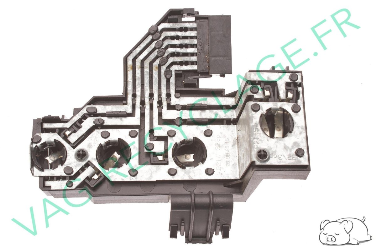 Platine feux arrière gauche 8D0945257D pour Audi A4 B5 Phase 2 Berline - Image 1