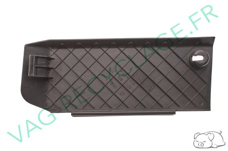 Repose pied conducteur 8D1864777 pour Audi A4 B5 et Audi RS4 B5 - Image 2