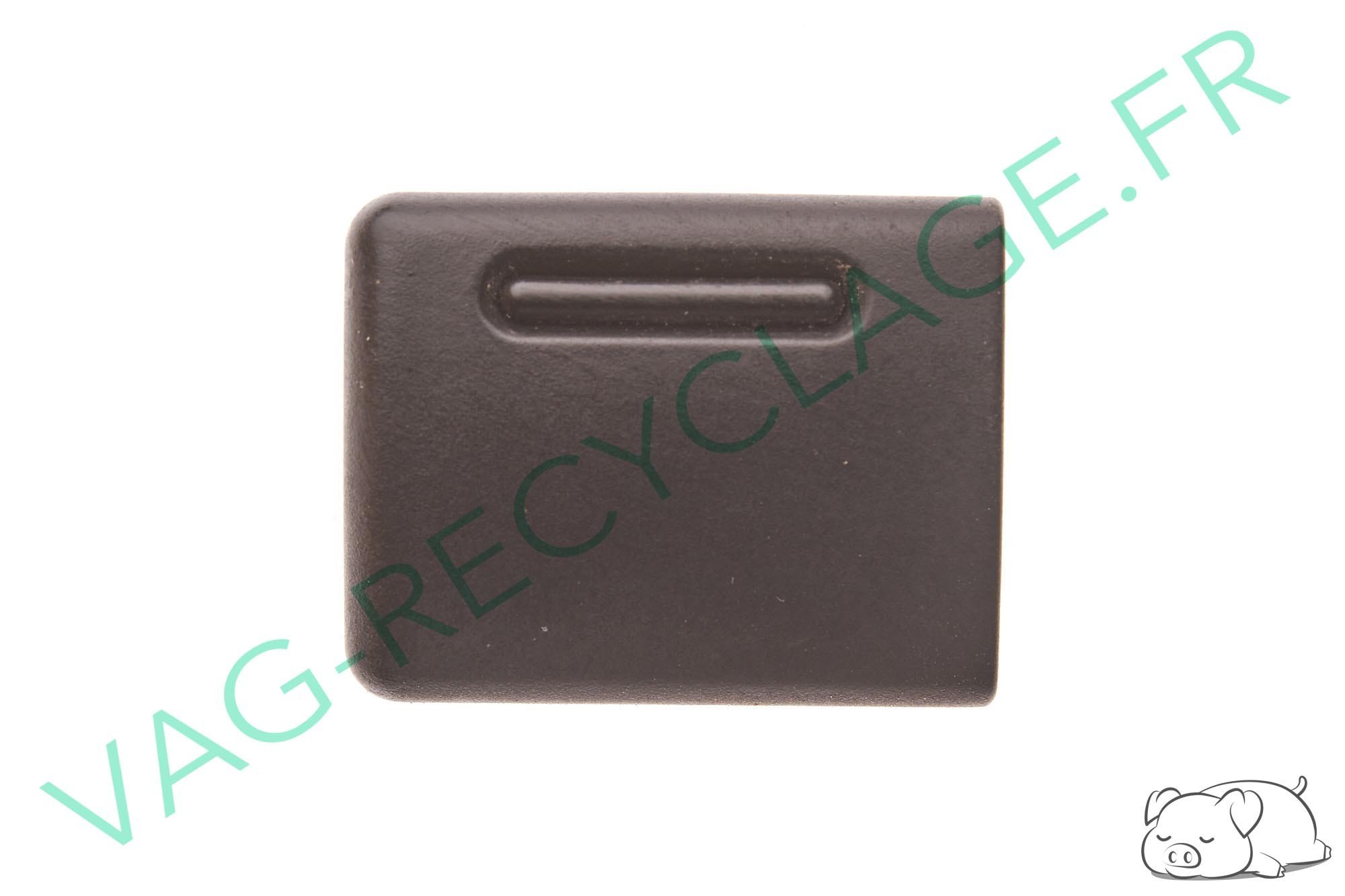 Cache bouton droit 8D0941516 pour Audi A4 B5 Phase 2 et Audi RS4 B5 - Image 1