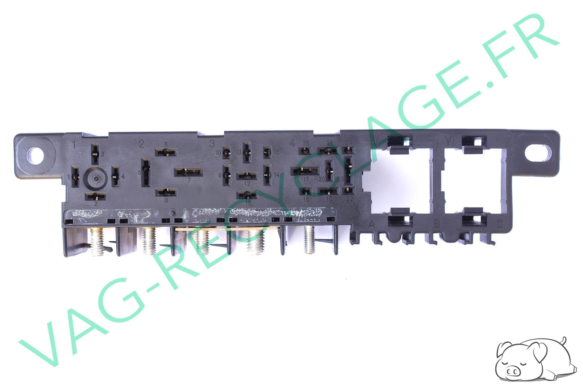 Support relai 8L0941822A pour Audi A4 B5 A6 C5 A8 D2 et Volkswagen Passat 5 B5 - Image 1