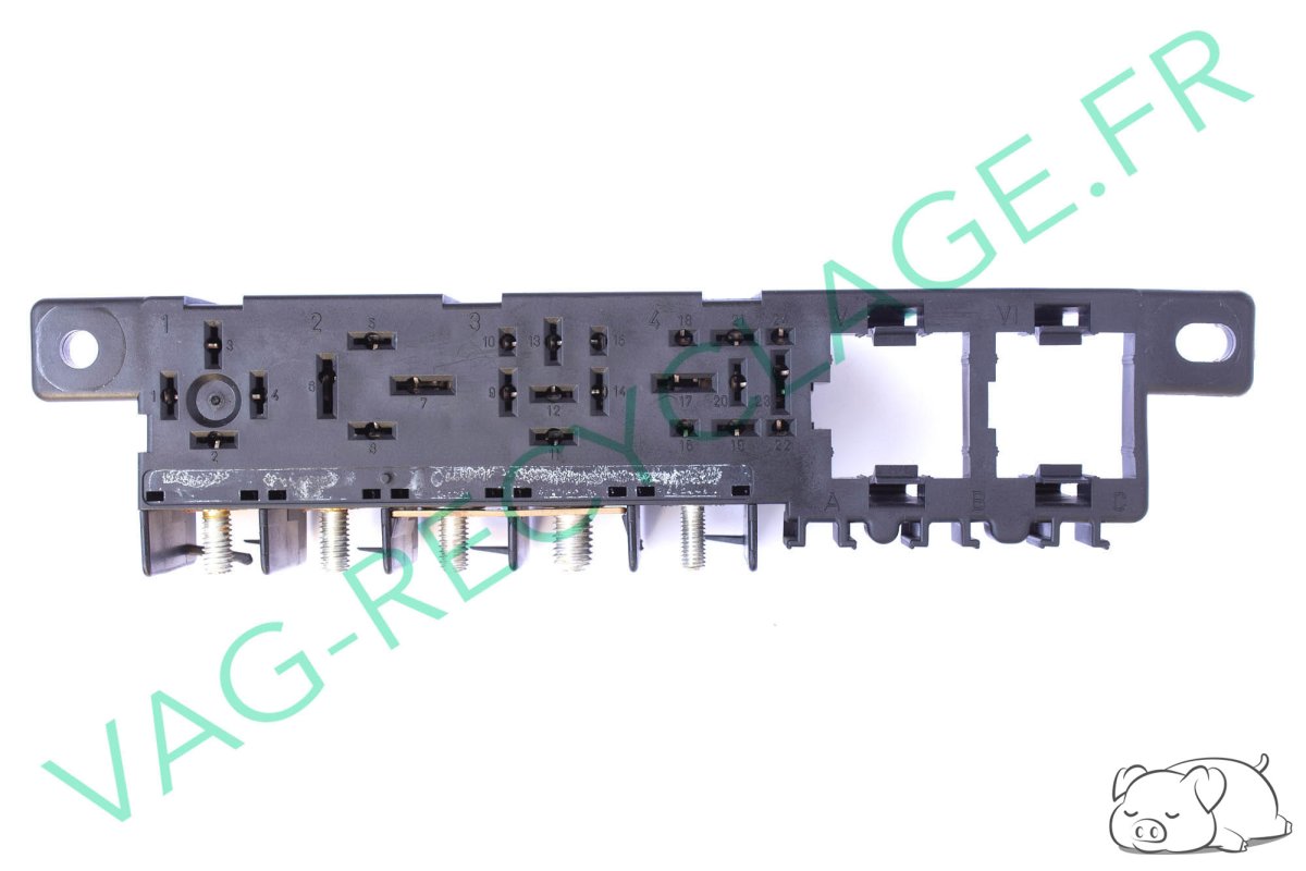 Support relai 8L0941822A pour Audi A4 B5 A6 C5 A8 D2 et Volkswagen Passat 5 B5 - Image 1